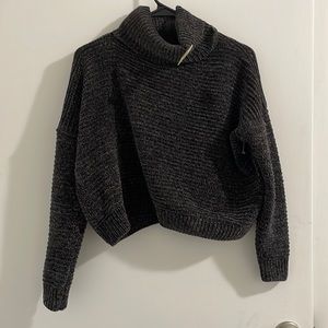 Chenille crop turtleneck